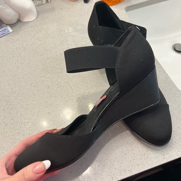 Black Wedged Heels - Picture 2 of 3